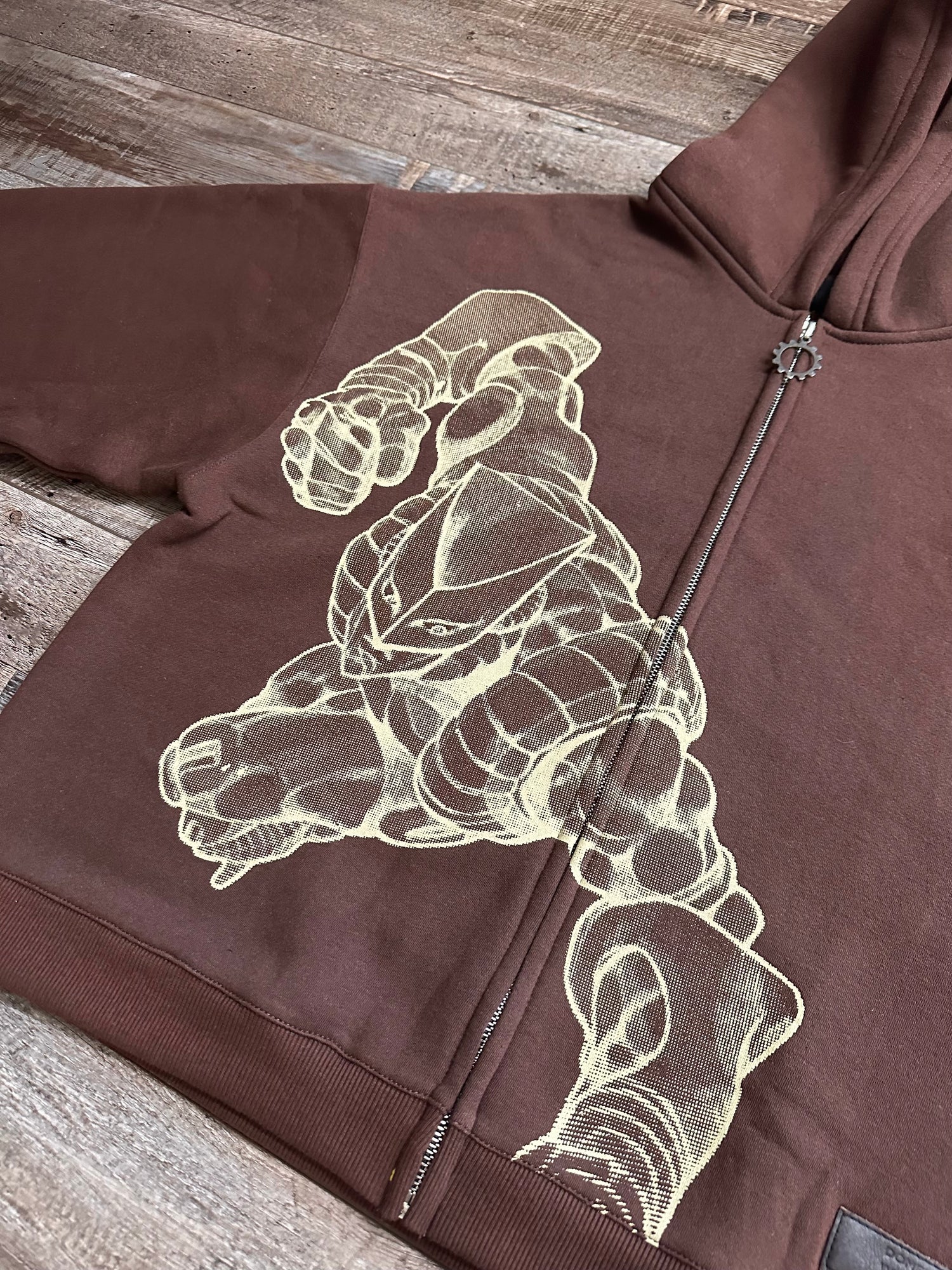 DIO ZIP-UP + FREE ITEM (READ DESCRIPTION)