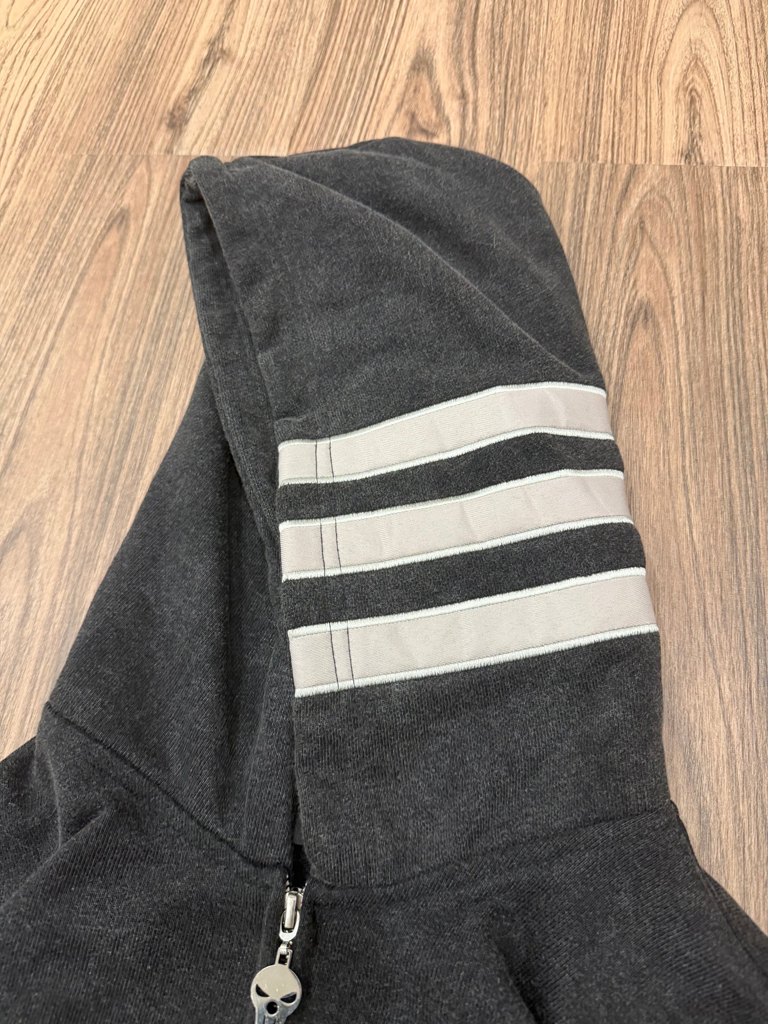 DEATH THE KID (ZIP-UP) + FREE ITEM (READ DESCRIPTION)