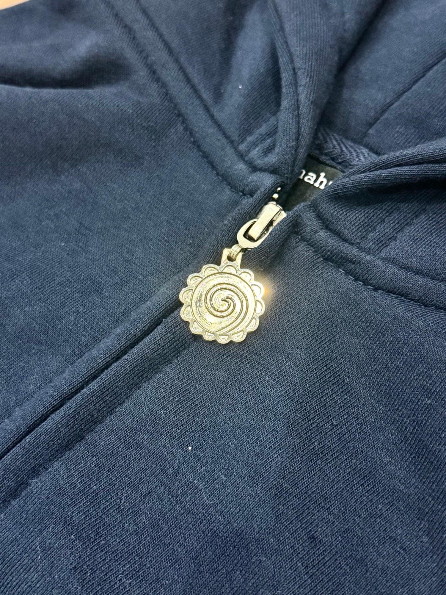 WONDER OF U ZIP-UP + FREE ITEM (READ DESCRIPTION)