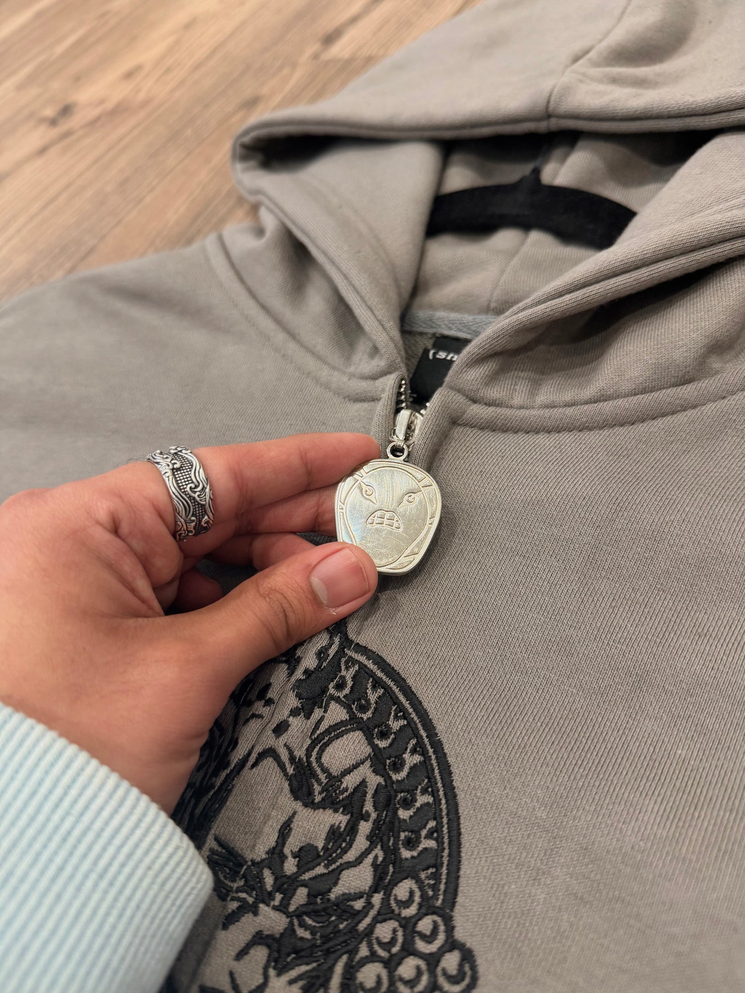 KING CRIMSON (ZIP-UP) + FREE ITEM (READ DESCRIPTION)